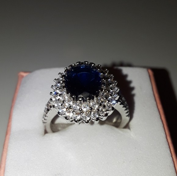 Sterling silver sapphire ring size 6, new - Picture 2 of 8